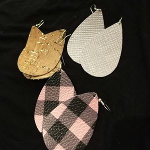 🌞$5 flash sale🌞 3 pair leather earrings